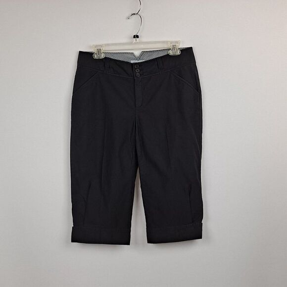 Banana Republic Ladies capri NWOT - Picture 1 of 10